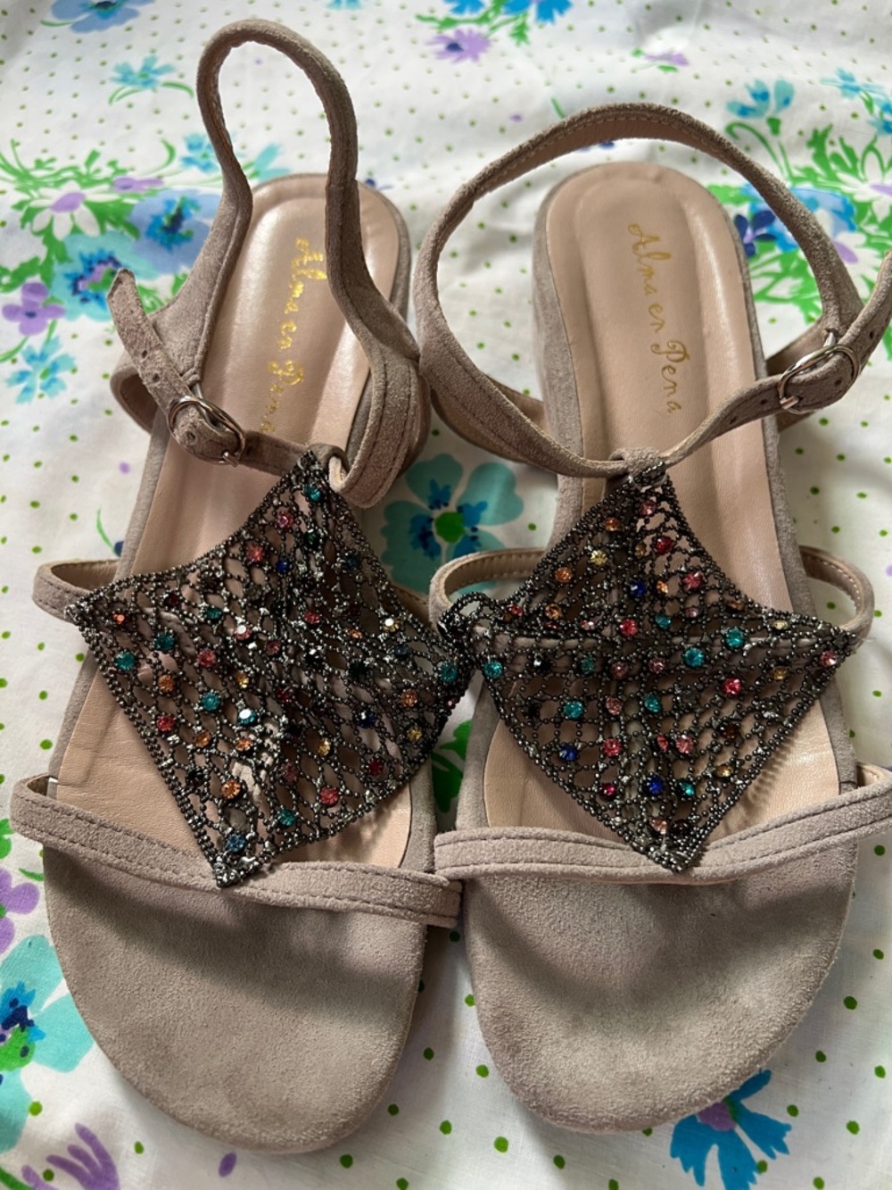Alma en Pena Rhinestone Mesh Suede Wedge Sandals - 40 - 9?